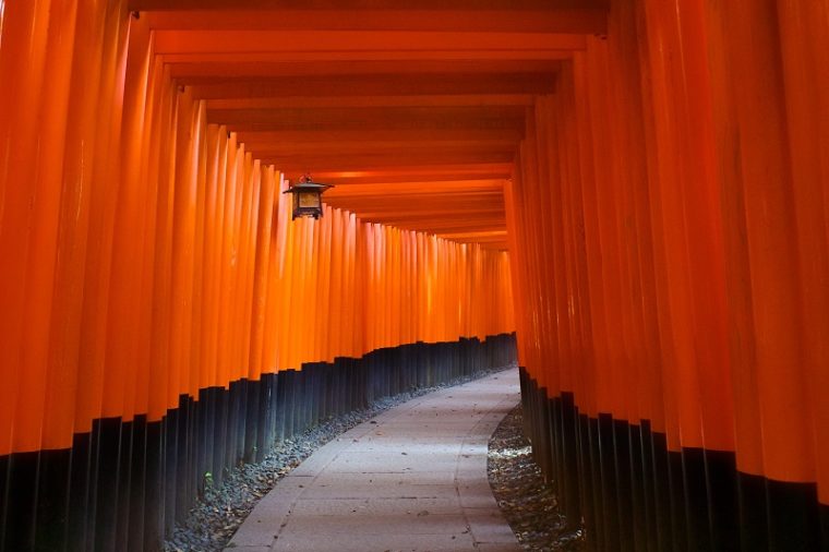 京都のおすすめ絶景スポット「伏見稲荷大社の千本鳥居」
